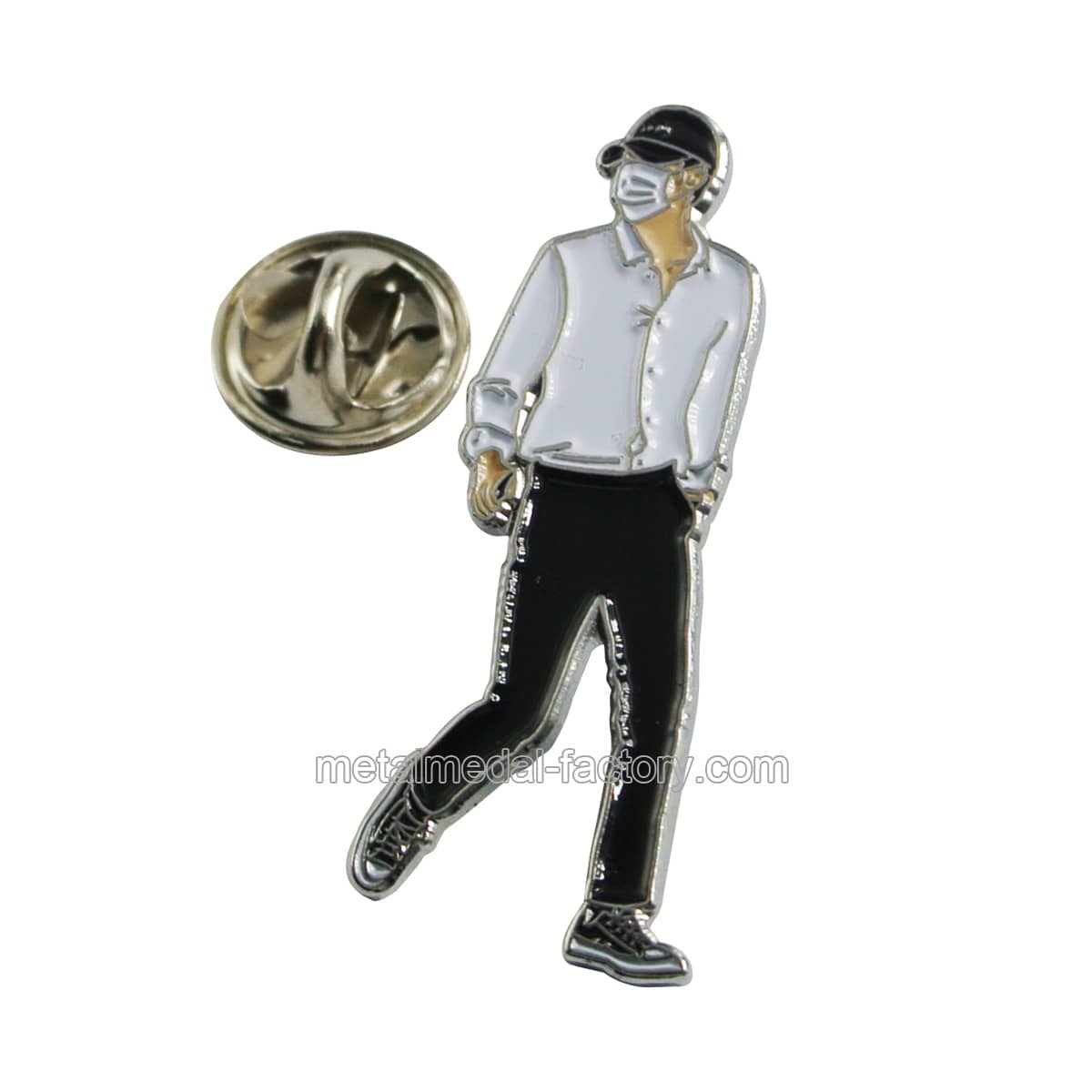 custom lapel pins small quantity