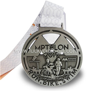 Custom zinc alloy 3d logo metal sports swim bike run finisher medal with ribbon